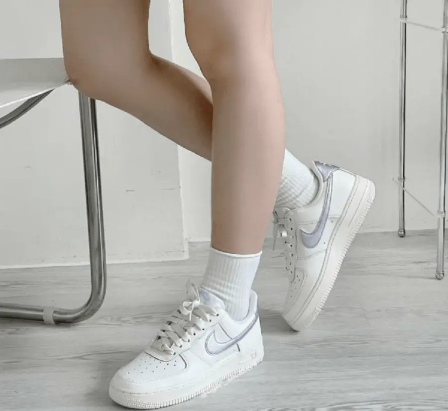 Alternative view of Giày Nike Air Force 1 Low ‘Metallic Purple’ DV7470-100