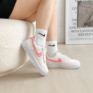 Alternative view of Giày Nike Air Force 1 ‘Pink Paisley’ FD1448-664