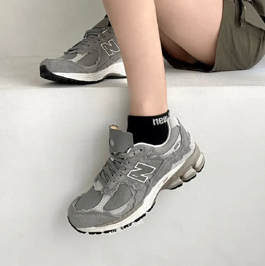Alternative view of Giày New Balance 2002R 'Protection Pack Grey' M2002RDM