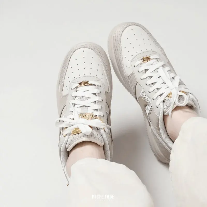 Alternative view of Giày Nike Air Force 1 Low 'Gold Bling' DX6061-122