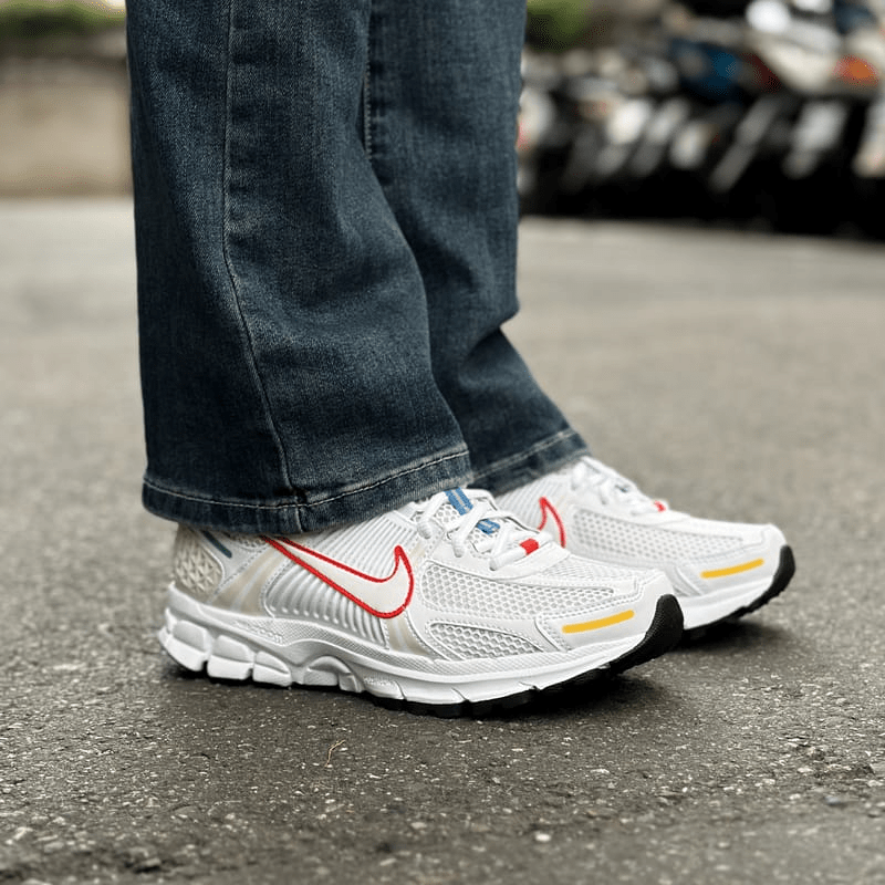 Giày Nike Zoom Vomero 5 'White' FN3446-111 - Ảnh 3