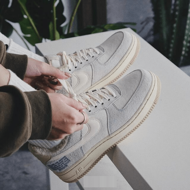 Giày Nike Air Force 1 Low '07 LV8 Sherpa Photon Dust DO7195-025 - Ảnh 2