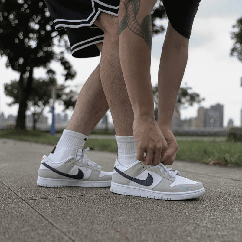 Giày Nike Dunk Low 'White Grey Navy Aqua' FJ4227-001 - Ảnh 2