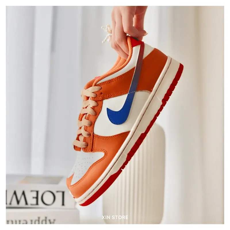 Alternative view of Giày Nike Dunk Low 'Hot Curry Game Royal' DH9765-101