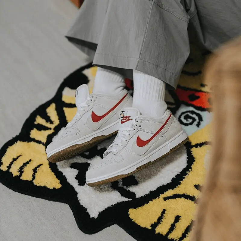 Alternative view of Giày Nike Dunk Low SE 85 Double Swoosh 'Sail Orange' DO9457-100