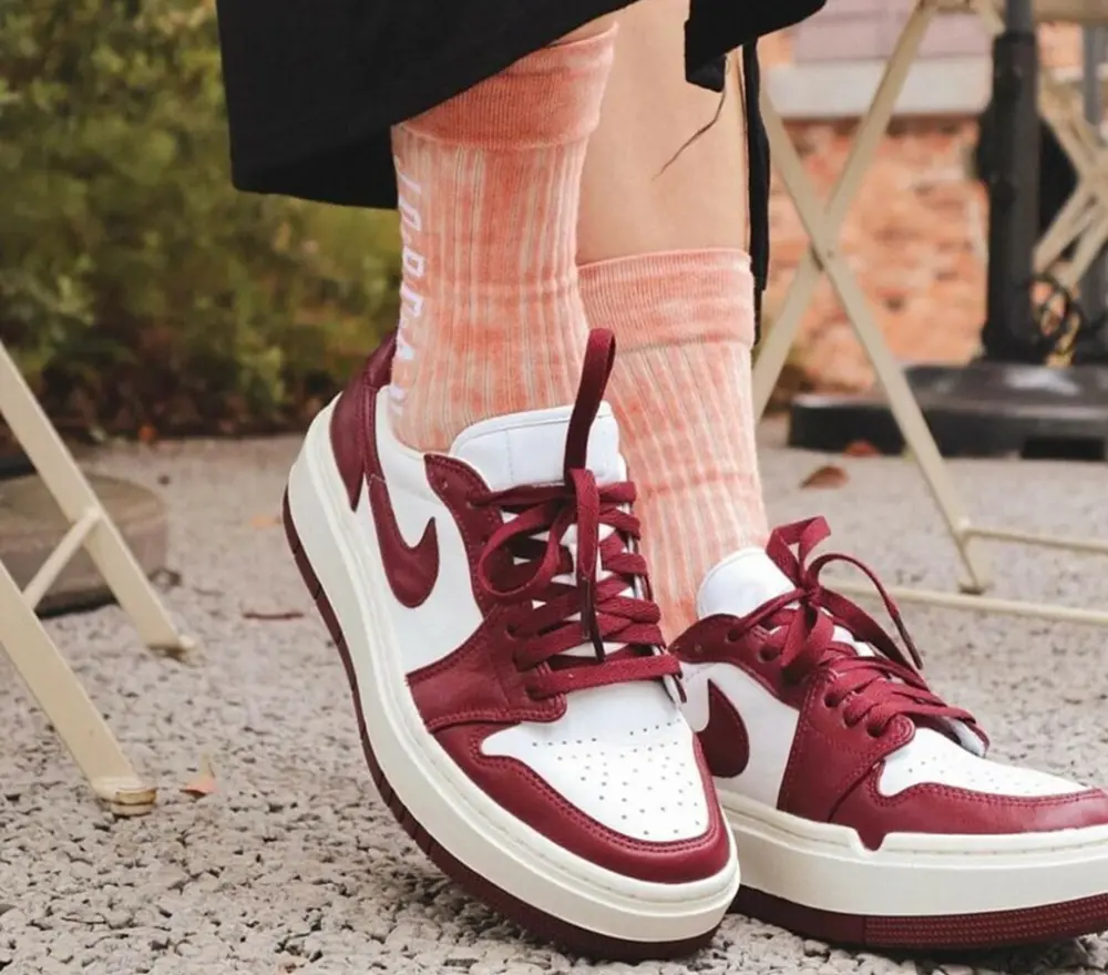 Alternative view of Giày Nike Air Jordan 1 Elevate Low 'Dark Beetroot' DH7004-161