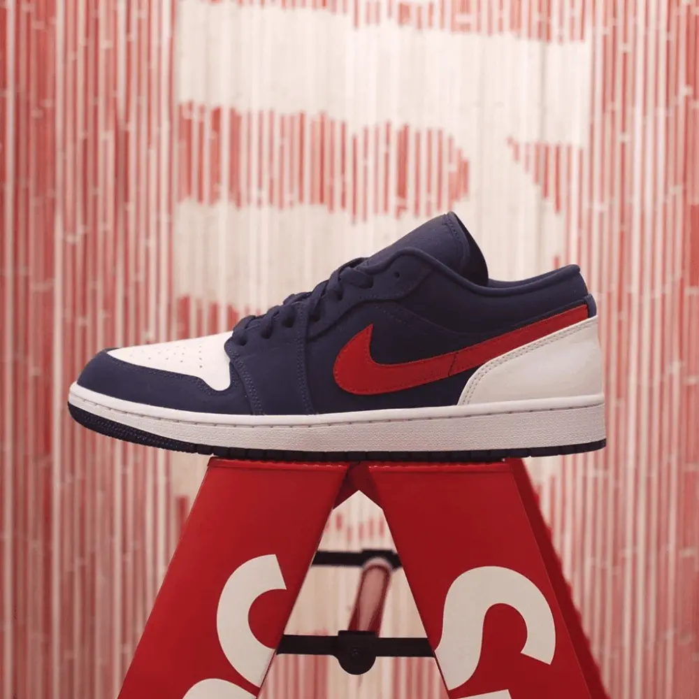 Giày Nike Air Jordan 1 Low GS 'USA' CV9844-400 - Ảnh 3