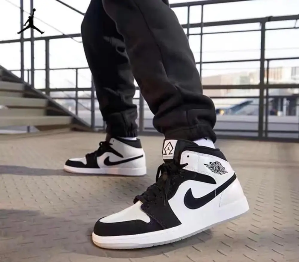 Giày Nike Air Jordan 1 Mid 'Diamond Shorts' DH6933-100 - Ảnh 5