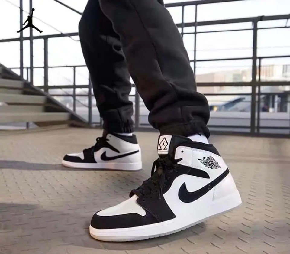Giày Nike Air Jordan 1 Mid GS 'Diamond' DN4321-100 - Ảnh 5