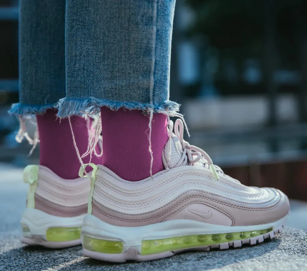 Alternative view of Giày Nike Air Max 97 'Barely Rose Volt' CI7388-600