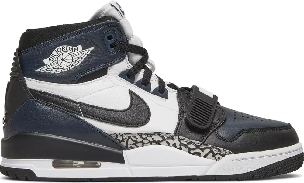 Giày Nike Air Jordan Legacy 312 ‘Midnight Navy’ DO7441-401
