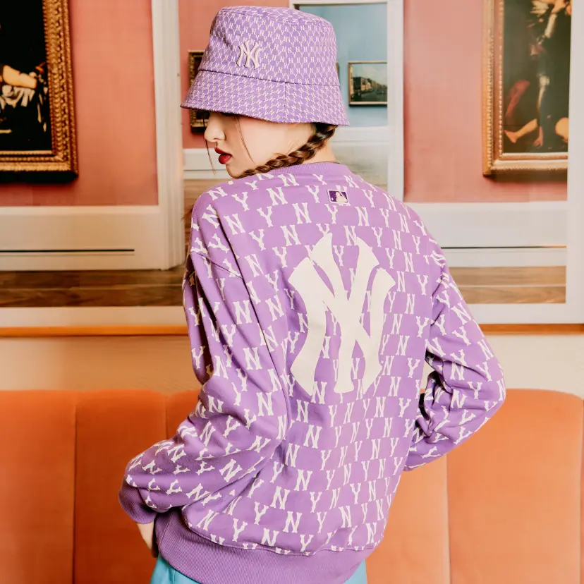 Alternative view of Áo MLB Monogram Allover Overfit Sweatshirt Purple 3AMTM0614-50LDD