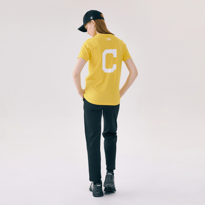 Áo MLB X Disney Action Short Sleeve T Shirrt Cleveland Indians 31TSK2031-45Y - Ảnh 4