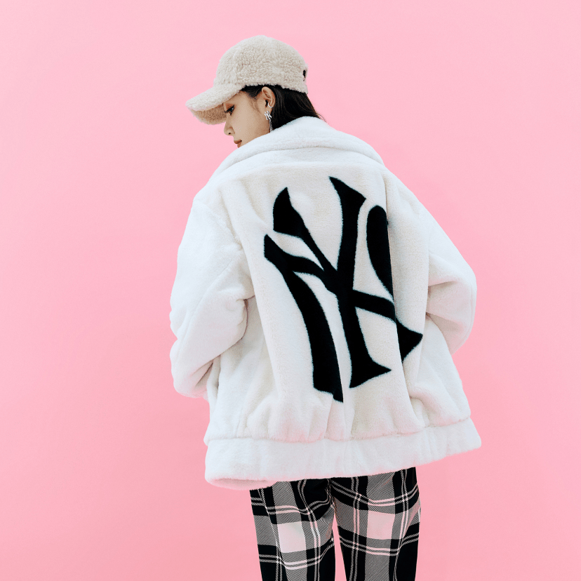 Áo MLB Basic Stand Neck Mega Logo Plush Jumper NY Yankees 3AJPF0416-50CRS - Ảnh 6