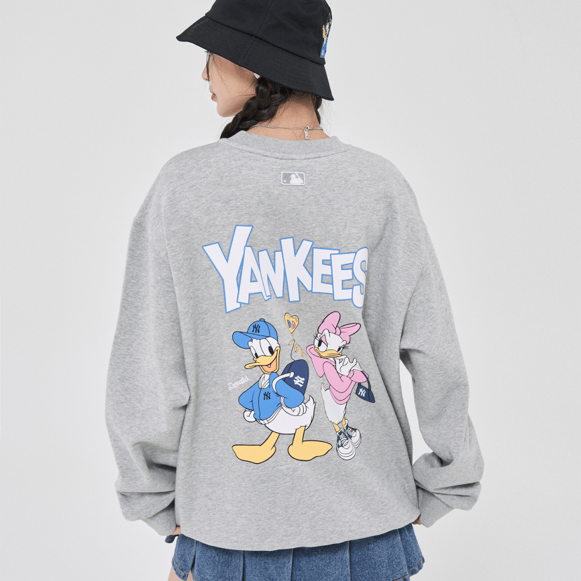 Áo MLB X Disney Backprint Overfit Sweatshirt New York Yankees 3AMTD1114-50MGS - Ảnh 6
