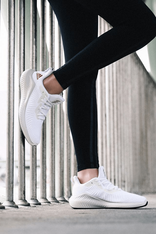 Giày Adidas Wmns Alphabounce+ 3 'White Copper Metallic' EG1386 - Ảnh 4