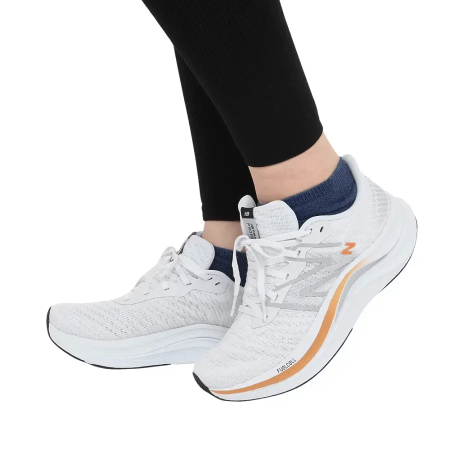 Alternative view of Giày New Balance FuelCell Propel V4 'Grey' WFCPRGB4