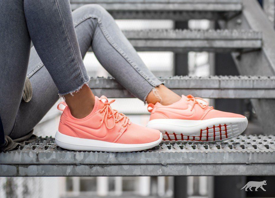 Giày Nike Roshe Two 'Atomic Pink' 844931-600 - Ảnh 4