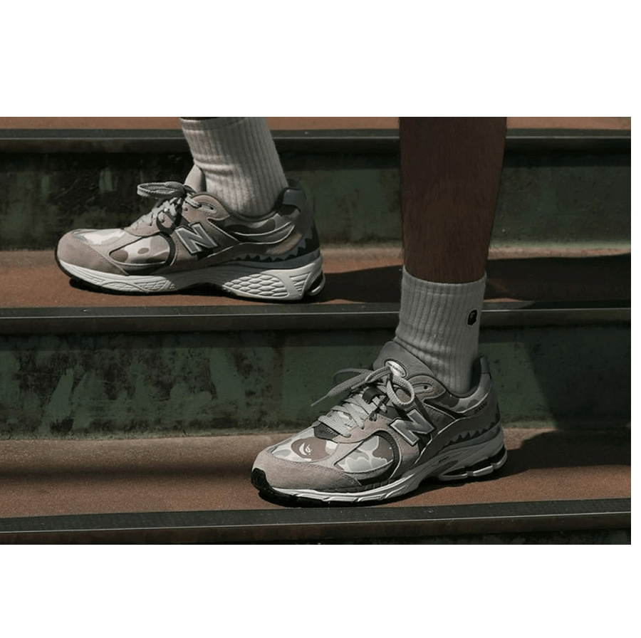 Giày New Balance BAPE x 2002R ‘Apes Together Strong Grey Camo’ M2002RBG - Ảnh 2