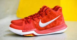 Alternative view of Giày Nike Kyrie 3 'University Red' 852395-601