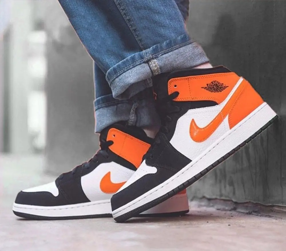 Alternative view of Giày Nike Jordan 1 Mid 'Shattered Backboard' 554724-058