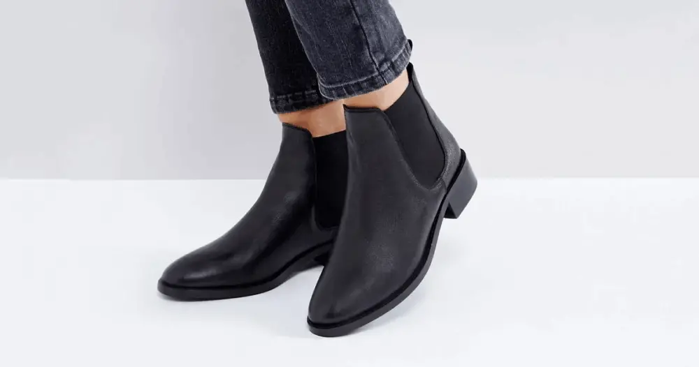 Alternative view of Giày Saint Laurent Ankle Boots 'Black' 6361460RT001000