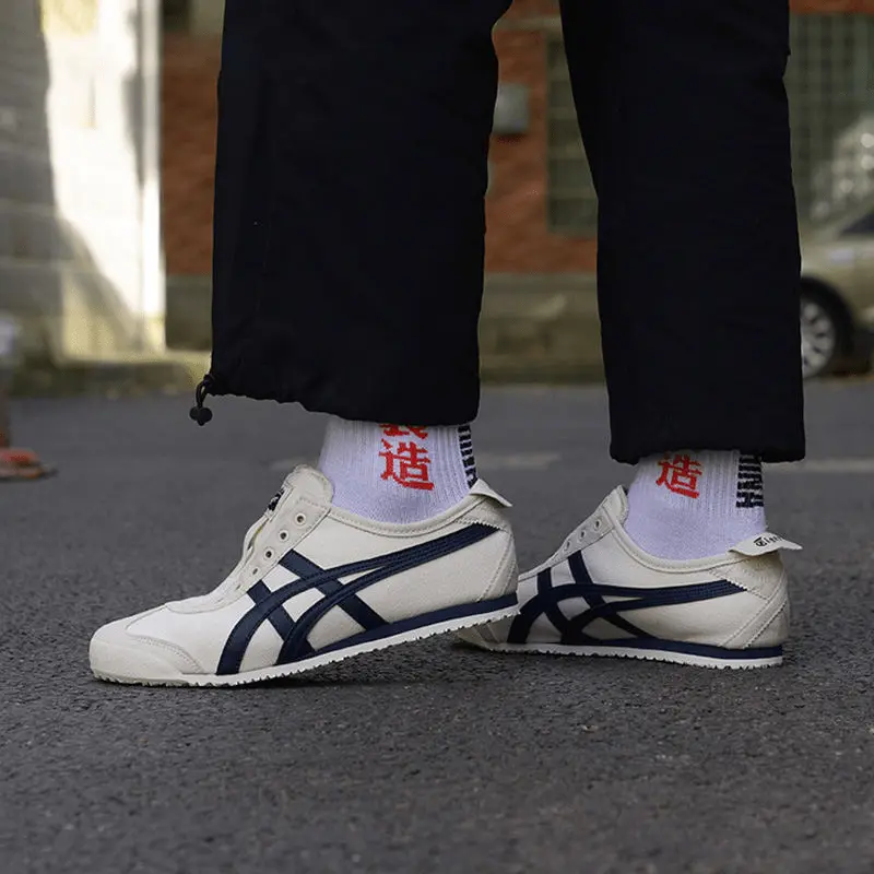 Alternative view of Giày Onitsuka Tiger Mexico 66 'Black Red' 1183A360-117