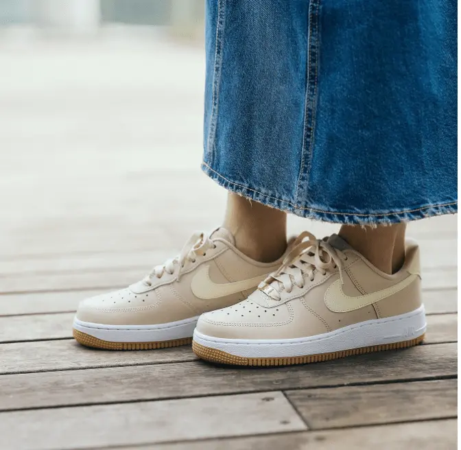 Alternative view of Giày Nike Wmns Air Force 1 Low 'Sanddrift' DD8959-111