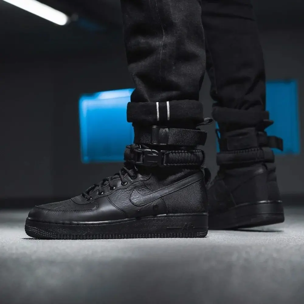 Giày Nike SF Air Force 1 'Triple Black' 864024-003 - Ảnh 6