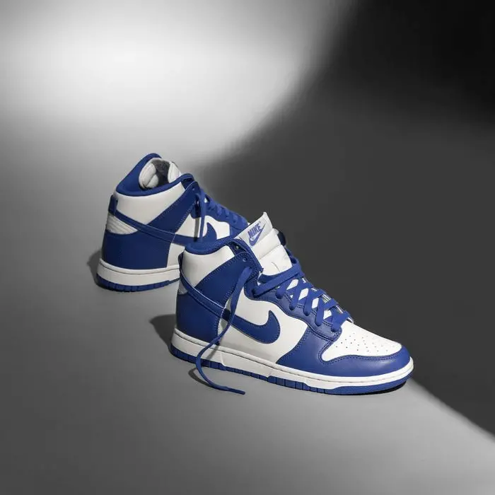 Alternative view of Giày Nike Dunk High 'Kentucky' 2021 DD1399-102