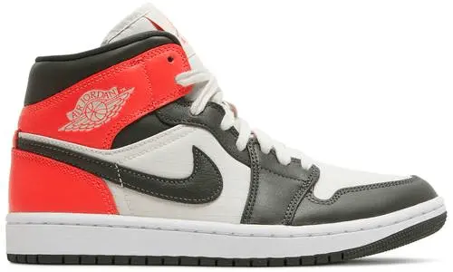 Giày Nike Wmns Air Jordan 1 Mid SE 'Newsprint' DQ6078-100