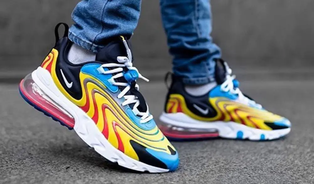 Alternative view of Giày Nike Air Max 270 React ENG 'Laser Blue' CD0113-400