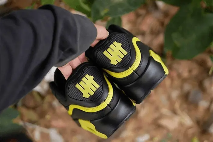 Giày Nike Undefeated x Air Max 90 'Black Optic Yellow' CJ7197-001 - Ảnh 4