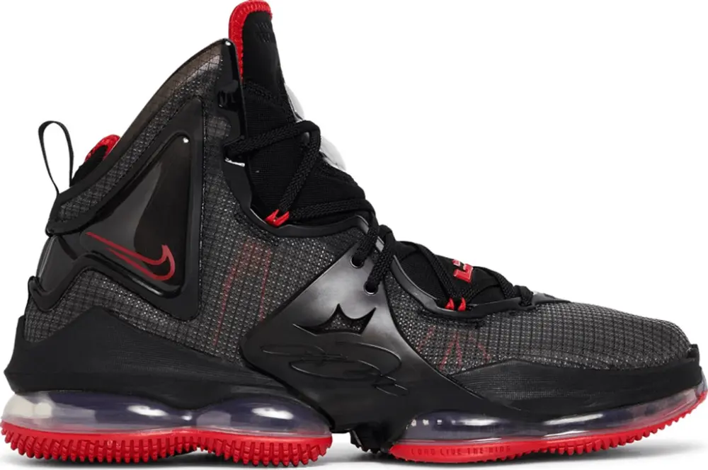 Giày Nike LeBron 19 'Bred' CZ0203-001