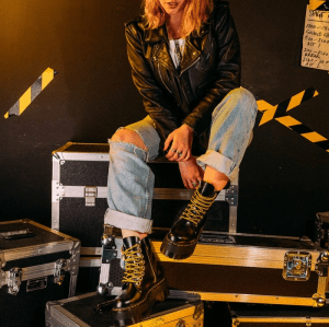 Alternative view of Giày Dr.Martens Jayden Max 'Black' 25566001