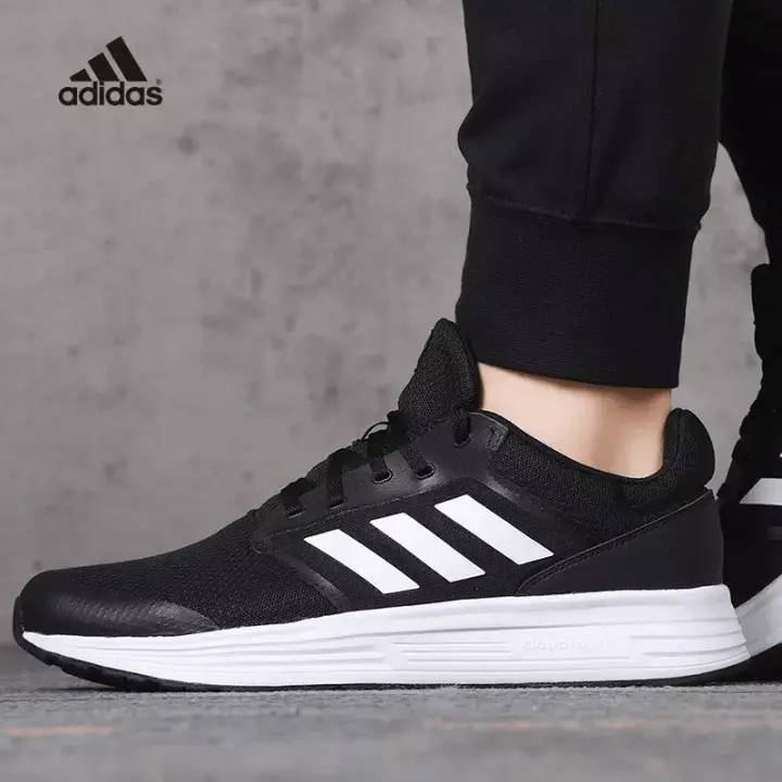 Alternative view of Giày Adidas Galaxy 5 'Black White' FW5717