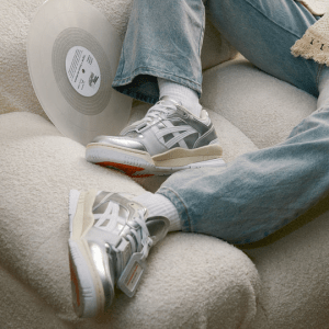 Alternative view of Giày Asics Gel-Spotlyte Low V2 'Silver White' 1203A258-020