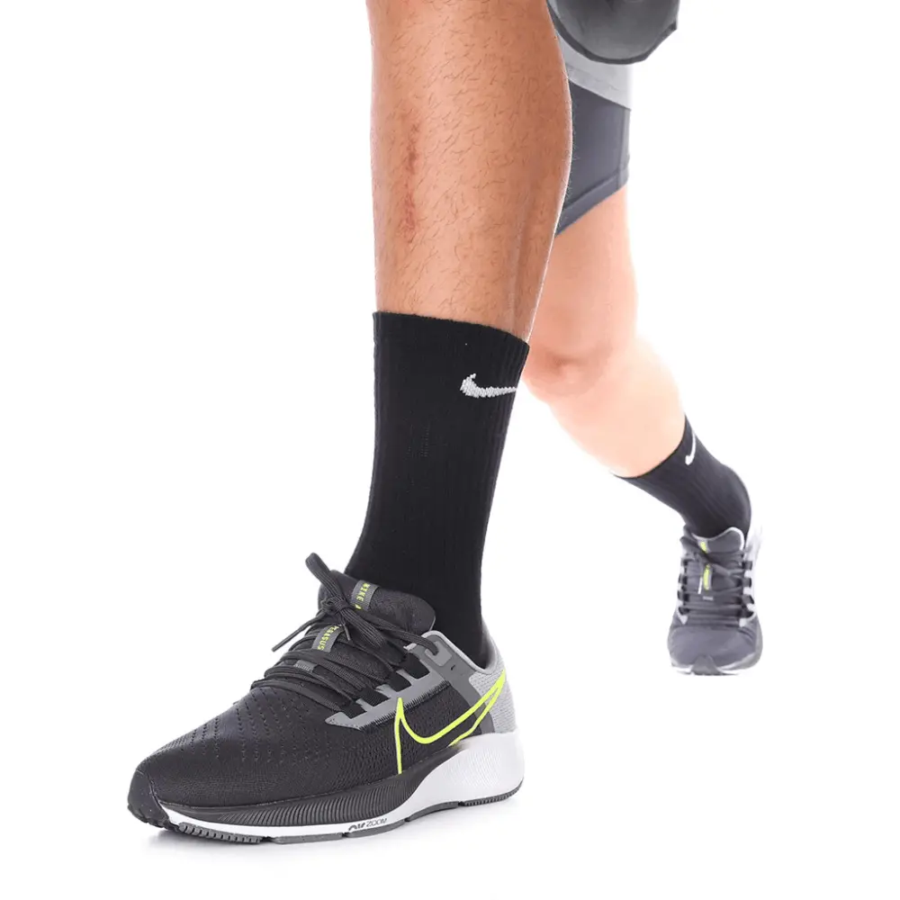 Alternative view of Giày Nike Air Zoom Pegasus 38 'Dark Smoke Grey Volt' CW7356-005