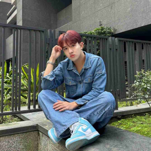 Alternative view of Giày Nike Dunk High Retro 'Laser Blue' DD1399-400