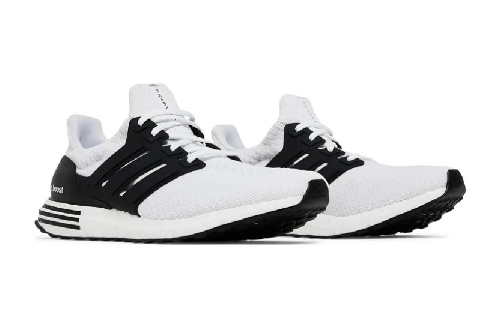 Alternative view of Giày Adidas UltraBoost 5.0 DNA 'White Black' GX9334