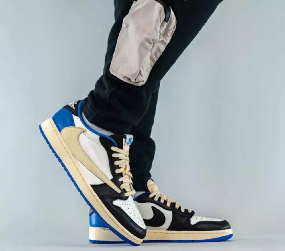 Giày Nike Fragment Design x Travis Scott x Air Jordan 1 Retro Low DM7866-140 - Ảnh 5