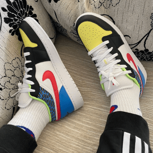 Alternative view of Giày Nike Air Jordan 1 Low GS 'Funky Patterns' DH5927-006