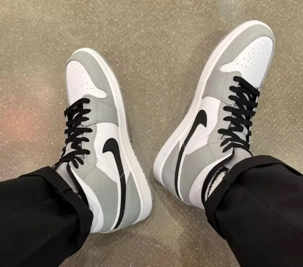 Giày Nike Air Jordan 1 Mid 'Smoke Grey' 554724-092 - Ảnh 6