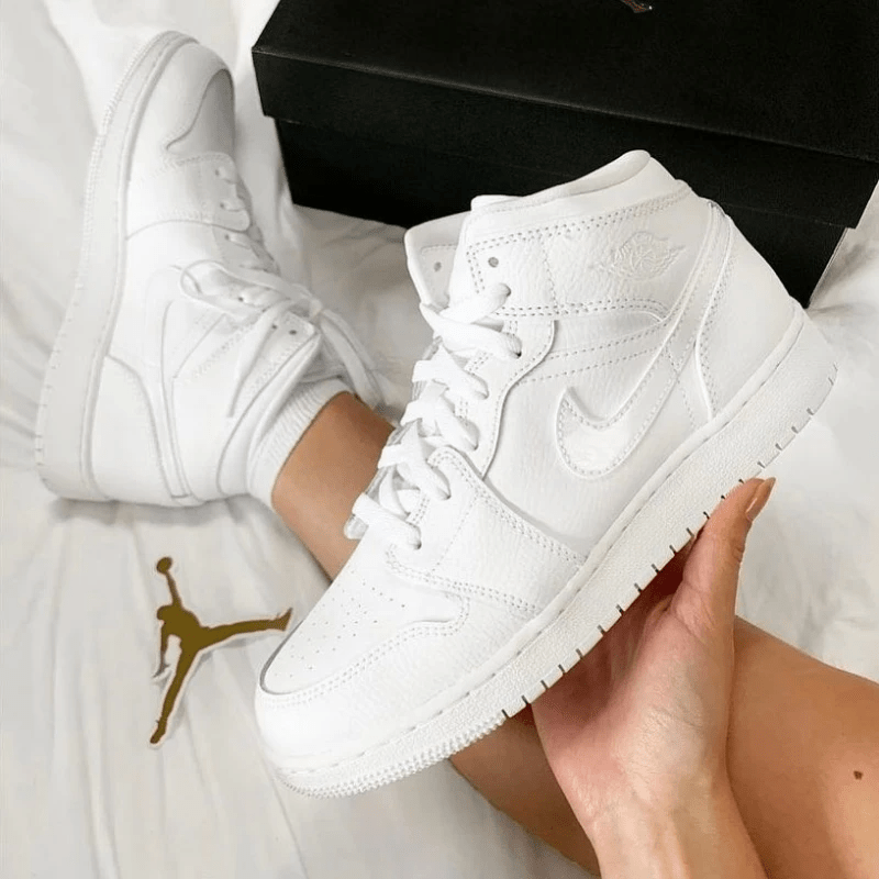 Giày Nike Air Jordan 1 Mid 2022 'Triple White' 554724-136 - Ảnh 3