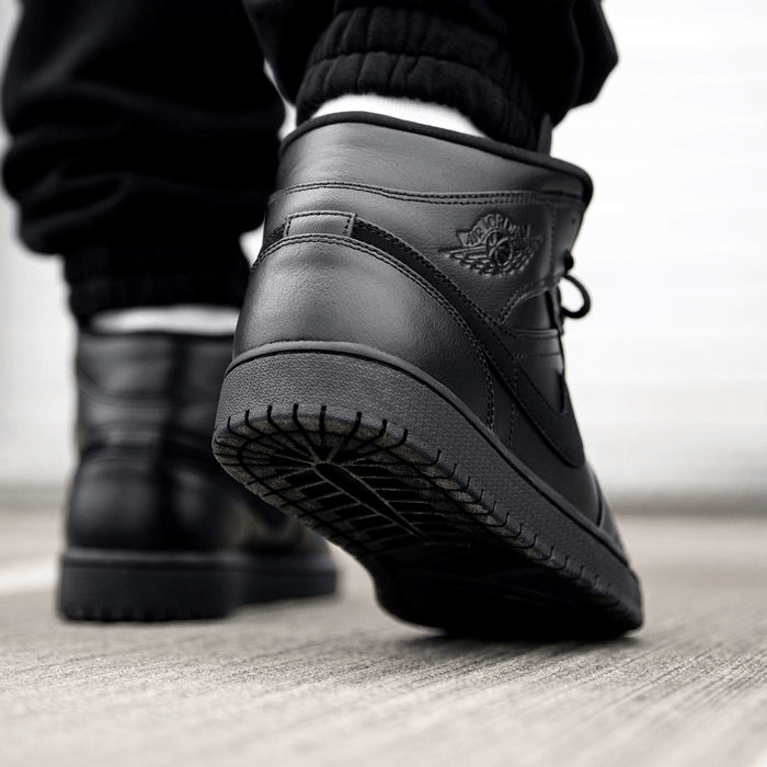 Giày Nike Air Jordan 1 Mid 'Triple Black' 554724-090 - Ảnh 4