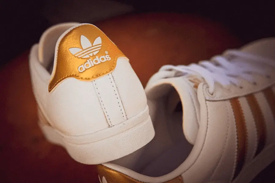 Giày Adidas Wmns Coast Star 'White Gold Metallic' EE6200 - Ảnh 7