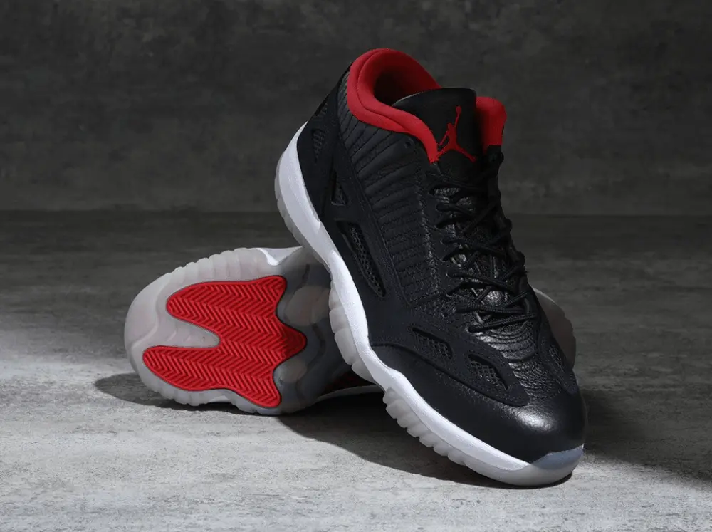 Alternative view of Giày Nike Air Jordan 11 Retro Low IE 'Bred' 2021 919712-023