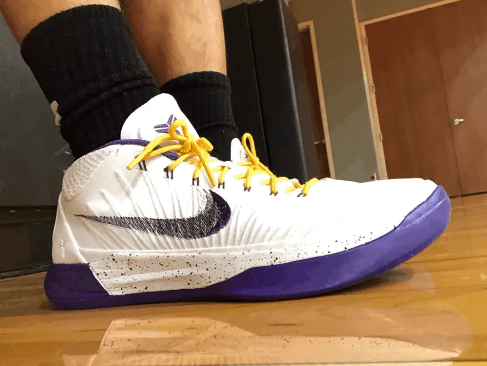 Alternative view of Giày Nike Kobe AD Mid 'Baseline' 922482-100