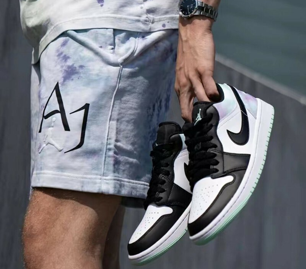 Giày Nike Air Jordan 1 Low SE 'White Black Tie Dye' DQ2514-100 - Ảnh 4