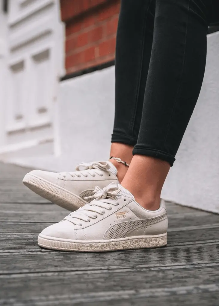 Alternative view of Giày Puma Suede Classic 'Perforation' 365363-04